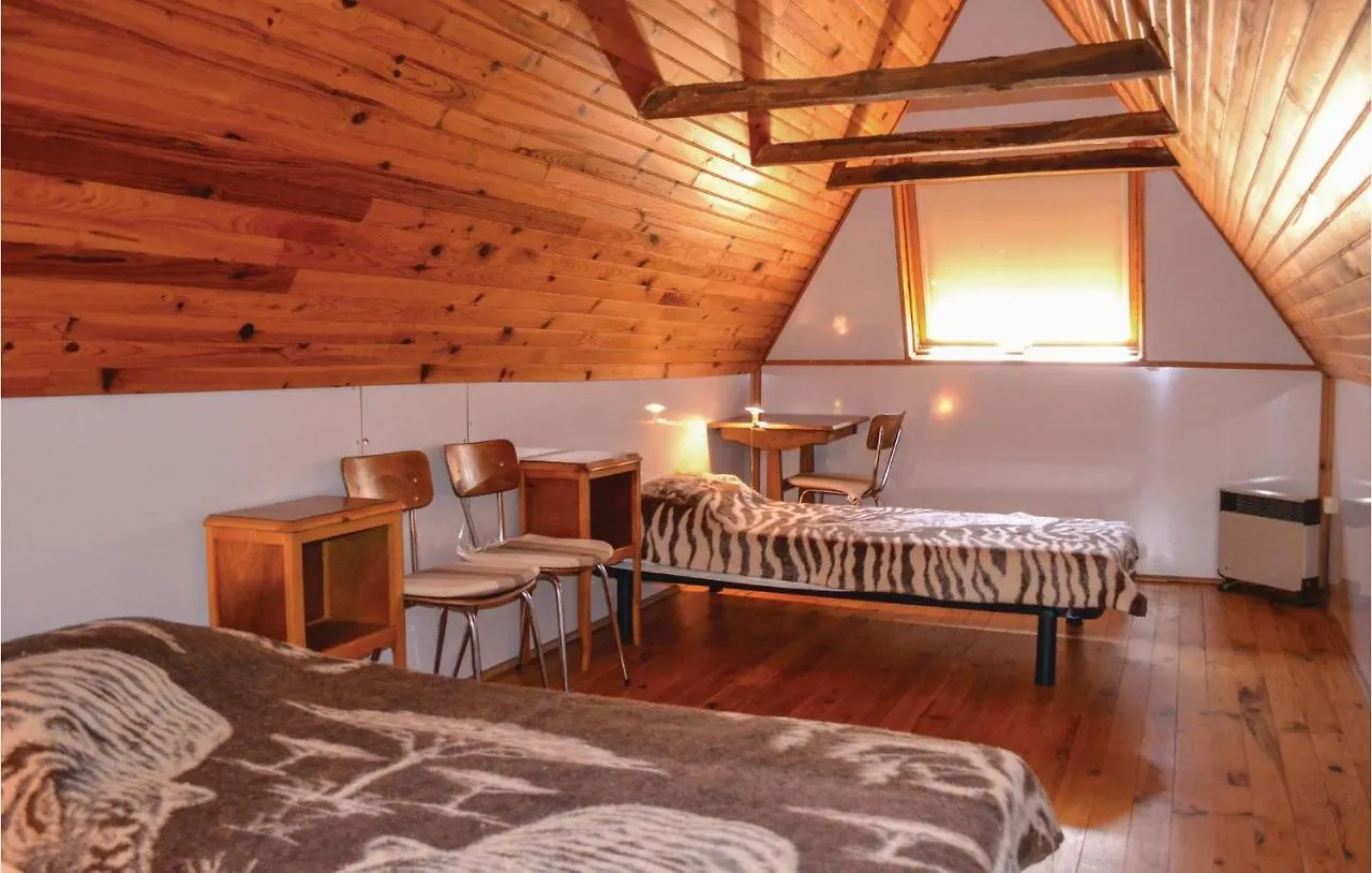 Awesome Home In Le Cayrol With Kitchenette 0*,